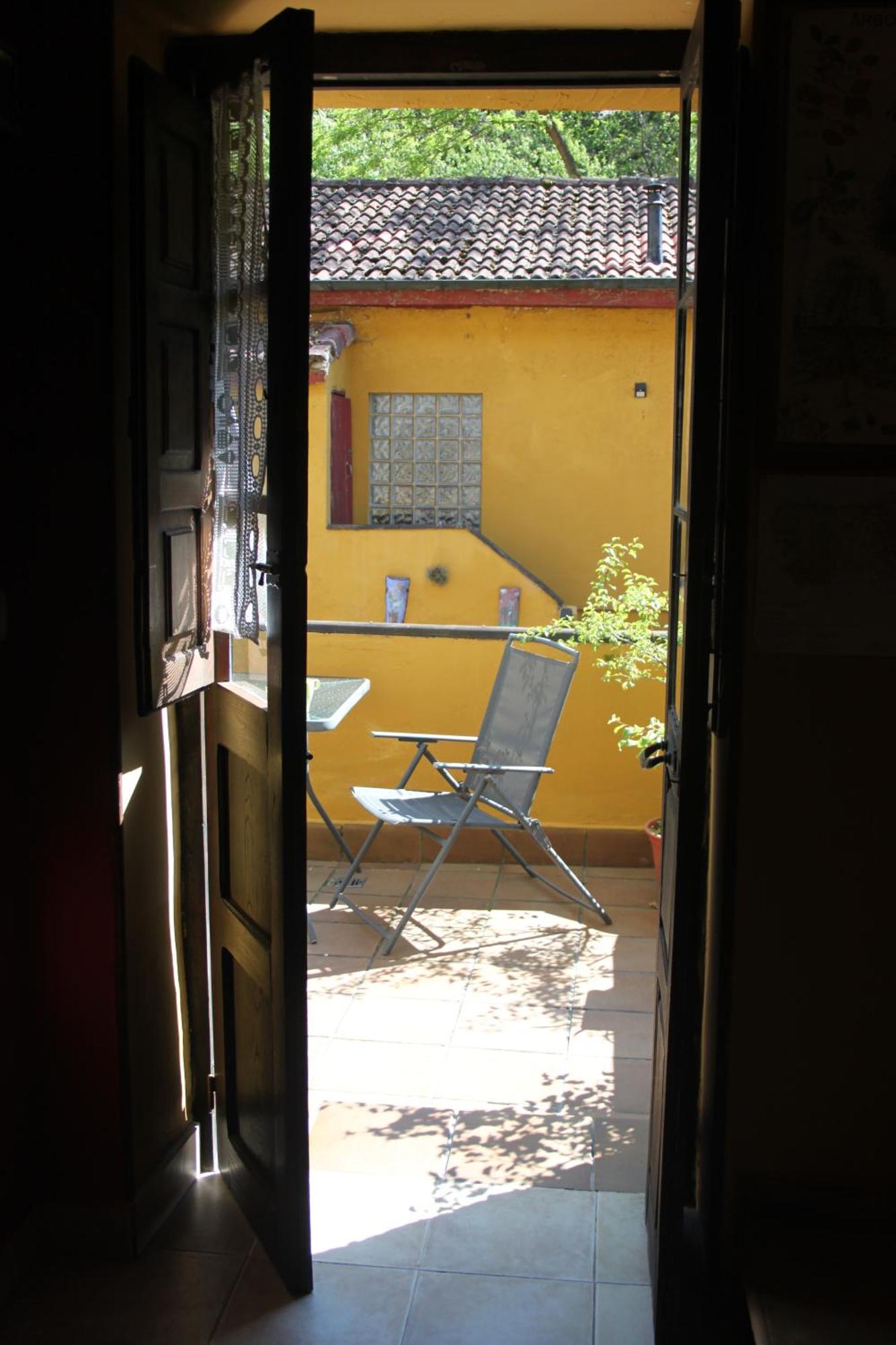 El Sumiciu Guest House Mieres  Ngoại thất bức ảnh
