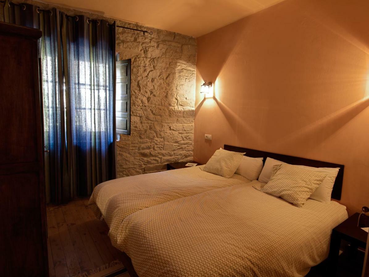 El Sumiciu Guest House Mieres  Ngoại thất bức ảnh